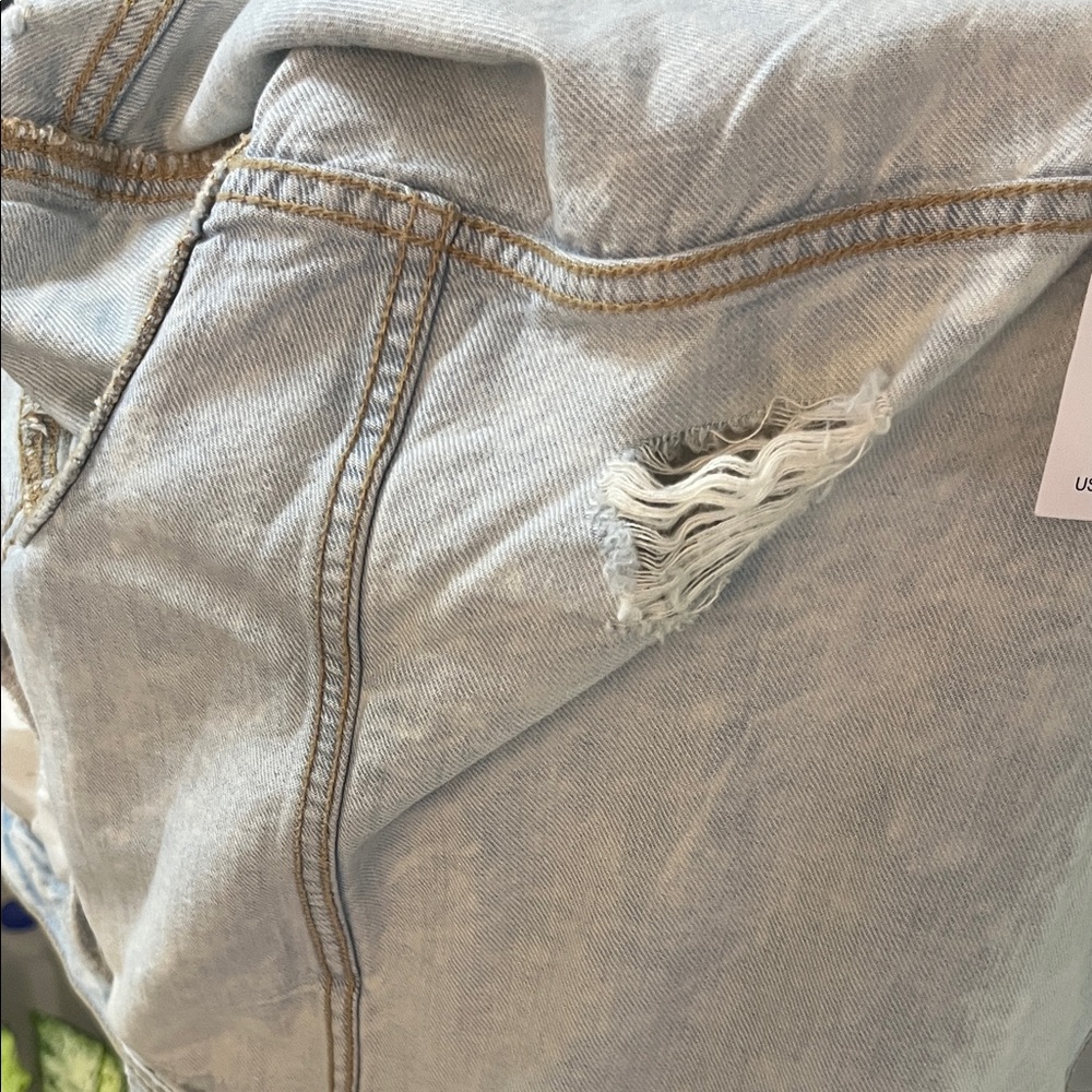 NWT American Eagle Cropped Denim Jacket - Picture 10 of 10
